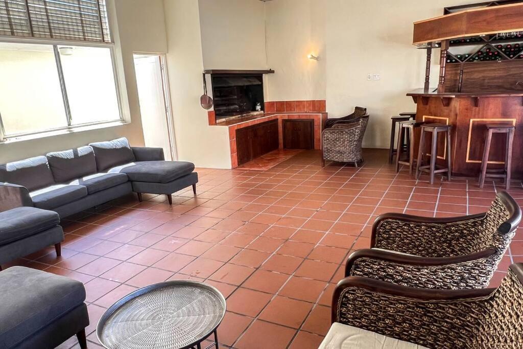 Stunning 3 Bedroom With Panoramic Views Villa *